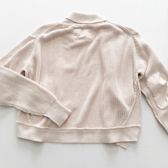 We The Free Sweater Worn Thru Surplus Cardi - Cardigan
Champagne Dream Shacket - Picture 3 of 10